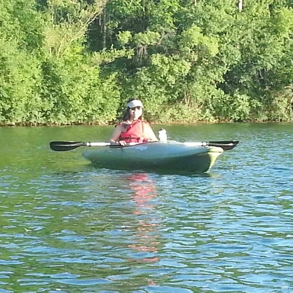 Meet your Posher, Amelia - Picture 5 of 5